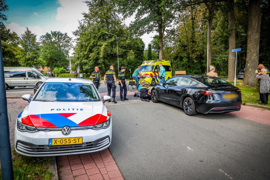Twee auto’s en fietser betrokken bij ongeval in Emmen — Emmen