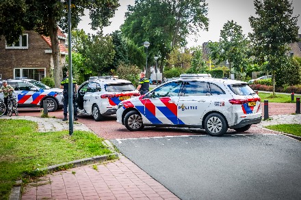 Twee auto’s en fietser betrokken bij ongeval in Emmen — foto 4 van 4