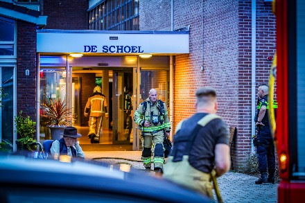 Vier personen naar het ziekenhuis na brand in woonzorgcentrum in Sleen — foto 3 van 9